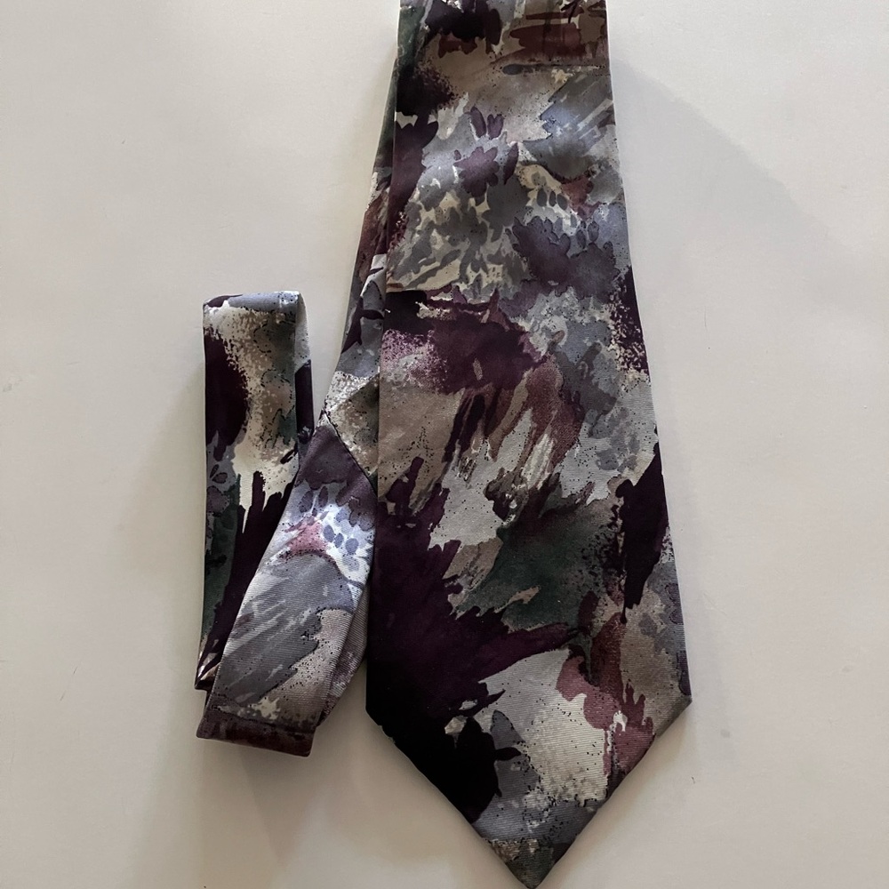 Elegant Multicolor Tie by Pierre Cardin